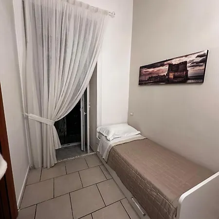 Dimora Dodici Guest house 3*